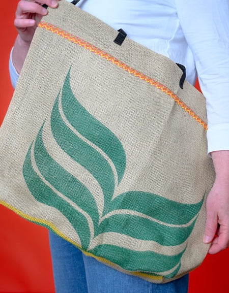 Kaffeesacktasche « Birgit » / Sac en toile de Jute (ancien sac de café) "Birgit"