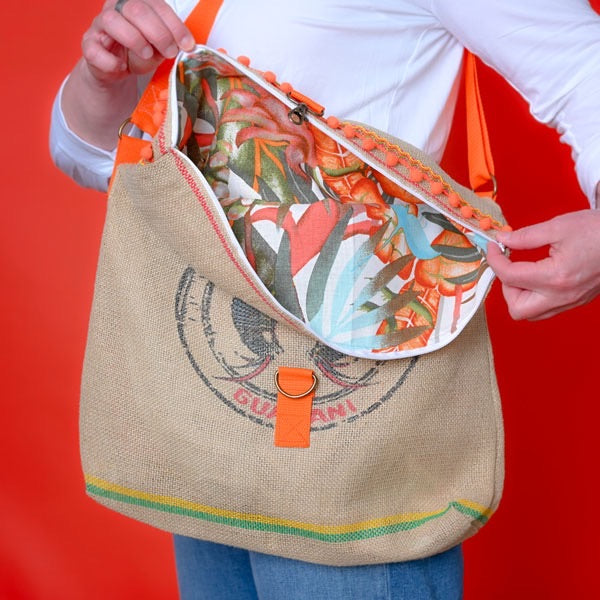 Kaffeesacktasche „Ariane“ Innenfutter Tropical  / Sac en toile de Jute (ancien sac de café) "Ariane" - Doublure Tropical